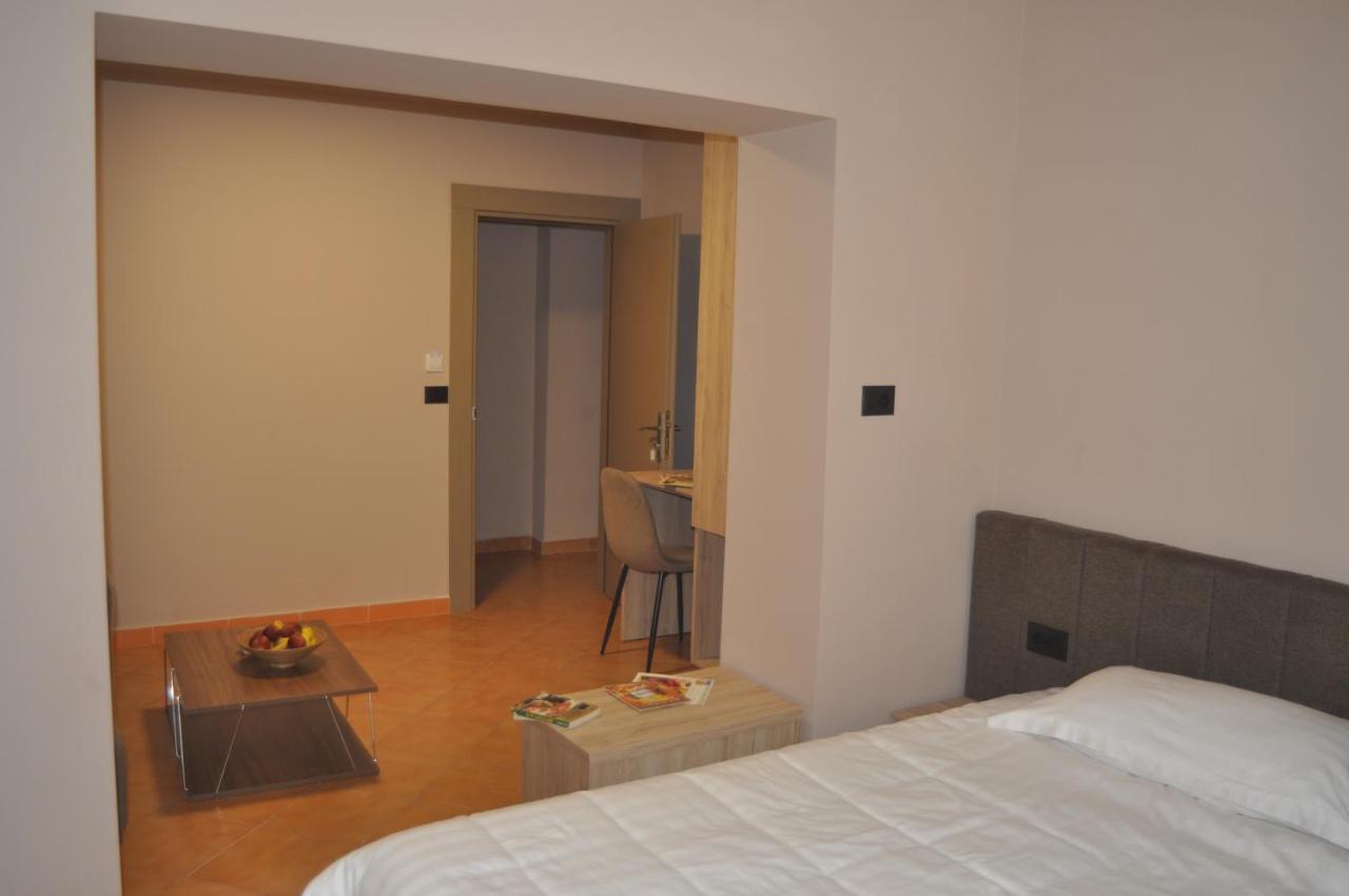 Appartement Bliri Myslym Shyri Tirana