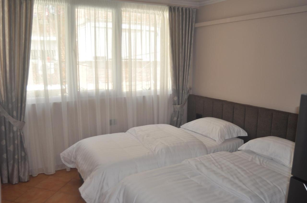 Appartement Bliri Myslym Shyri Tirana
