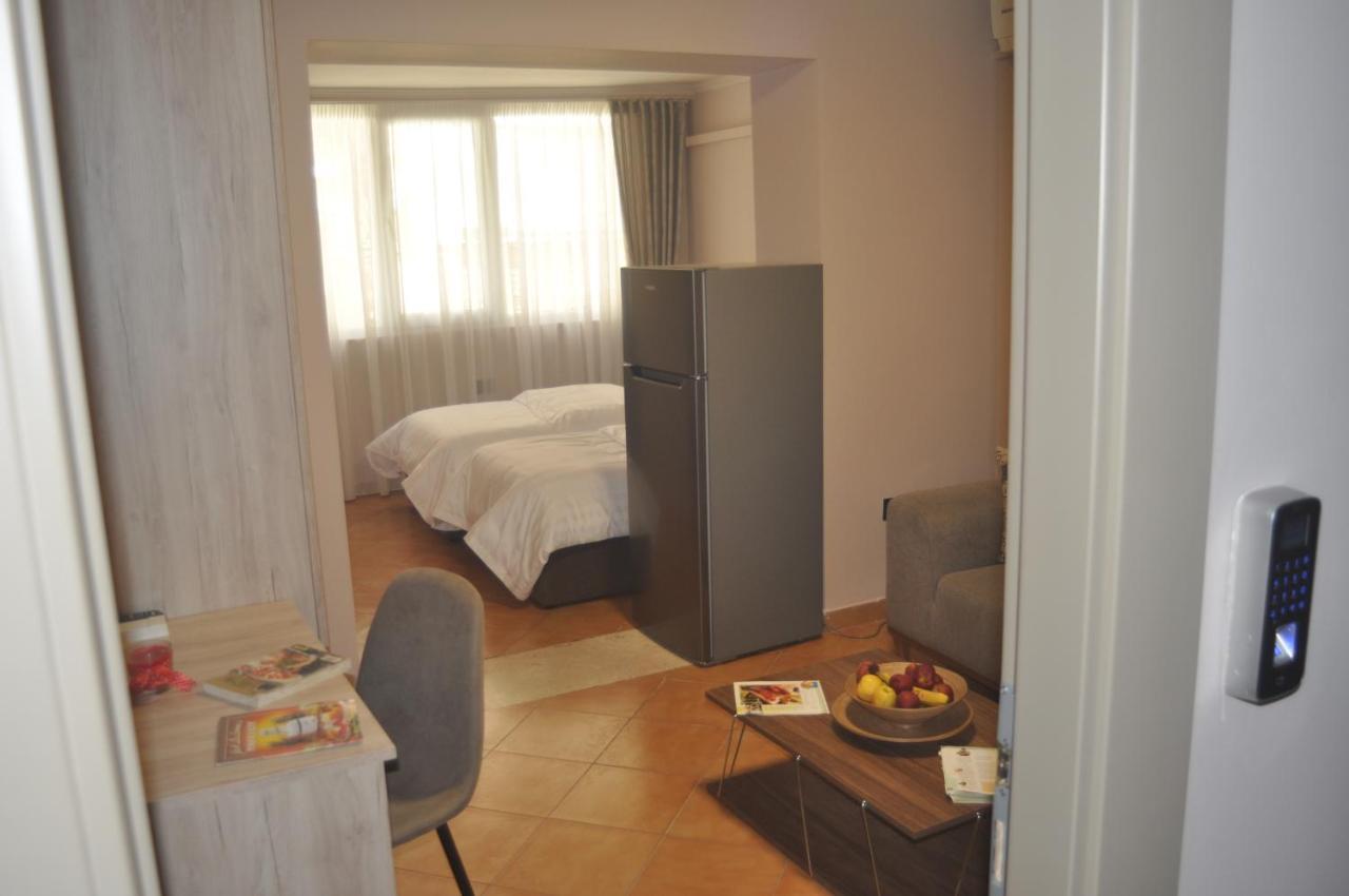 Bliri Myslym Shyri Appartement *